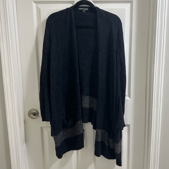 Barefoot Dreams Cozy Chic Lite Cliffside Wrap Cardigan O/S Black Graphite - Picture 1 of 9